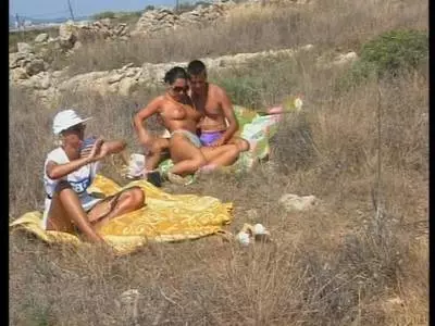 Dauergeiles Bumspaar befriedigt sich direkt unter Beobachtung